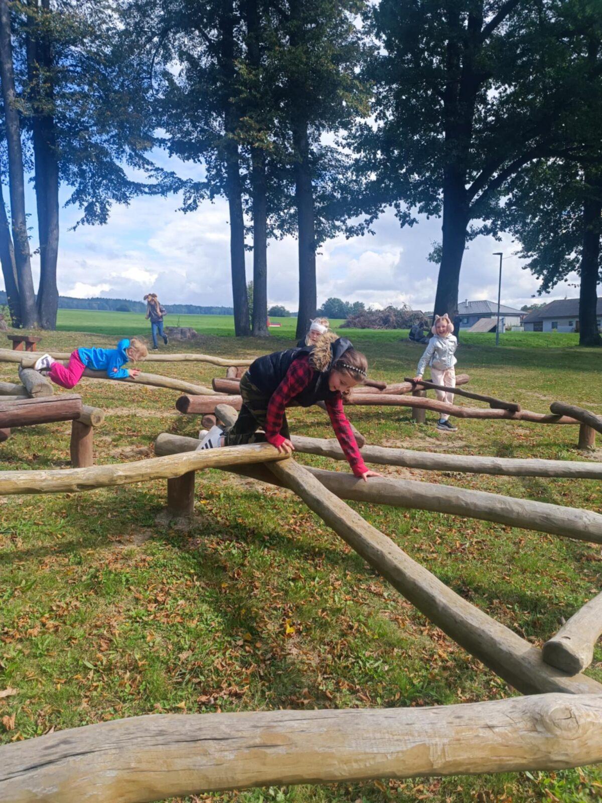 ŠKOLNÍ DRUŽINA - 2. ODDĚLENÍ -PODZIM - 32