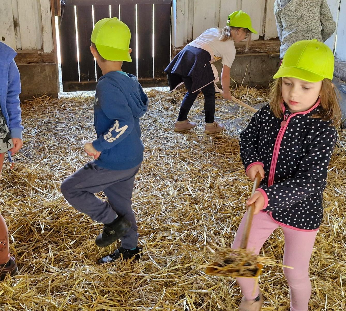 VÝLET NA BABIČČIN STATEK - 70