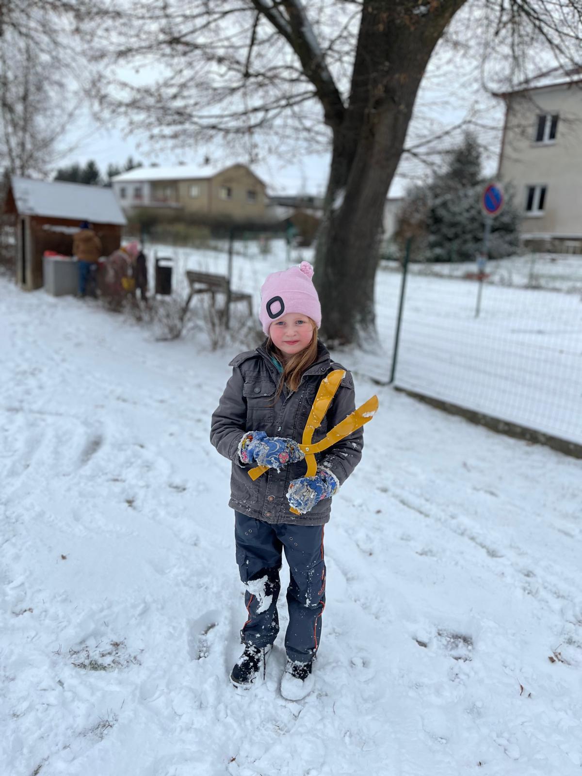 první sníh ve školce - 8