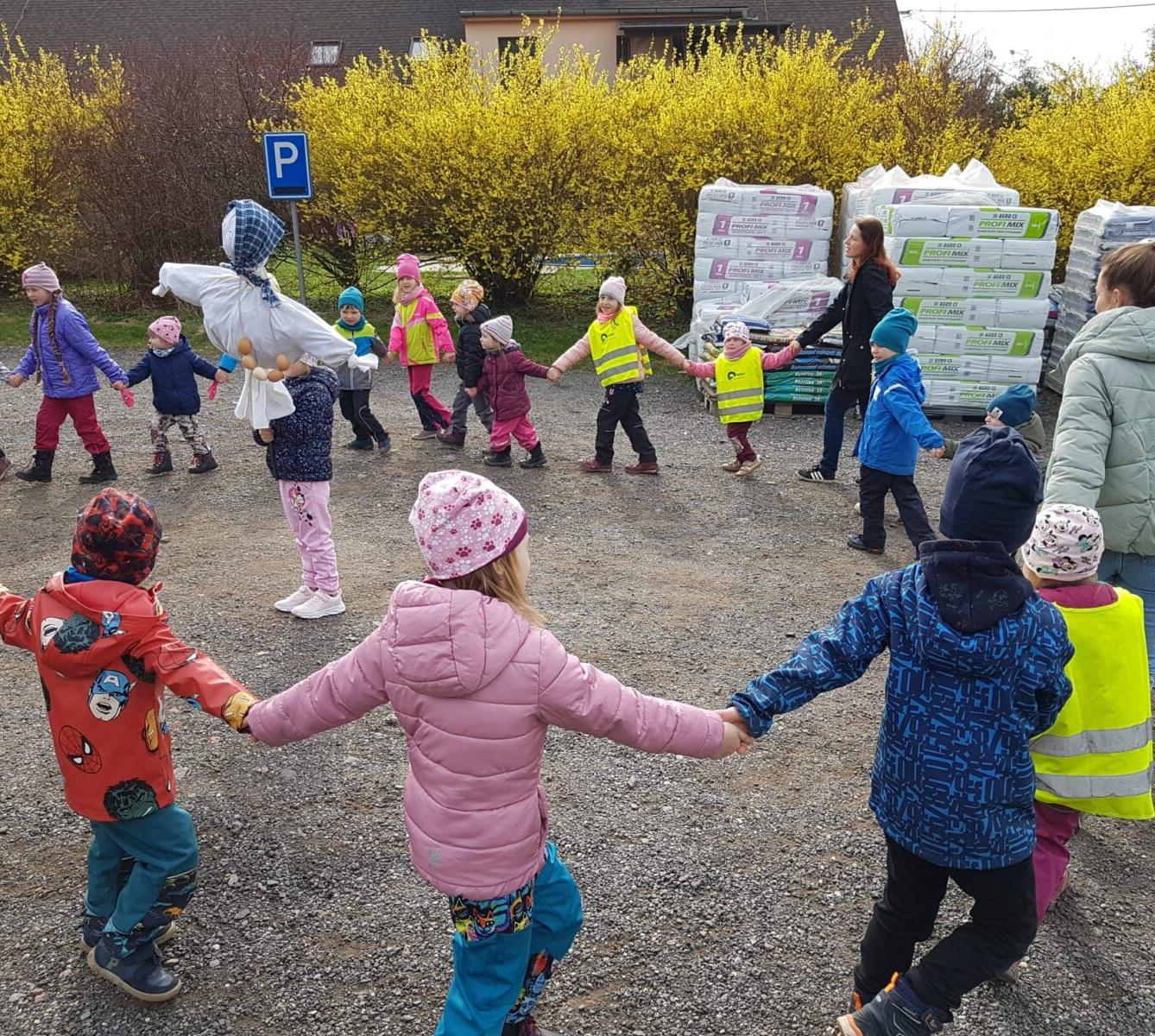 VYNÁŠENÍ MORANY - 27