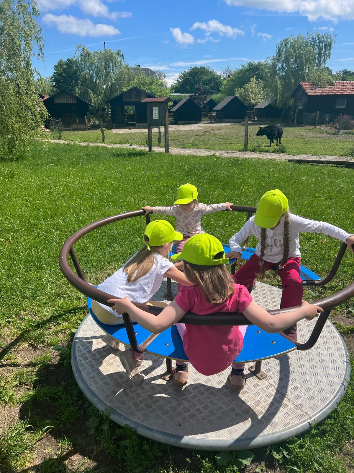 VÝLET NA BABIČČIN STATEK - 84