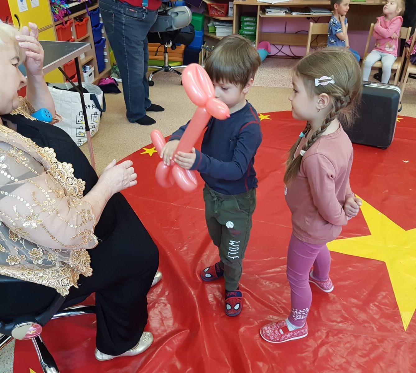 ,,PŘIJEL K NÁM CIRKUS" - 18