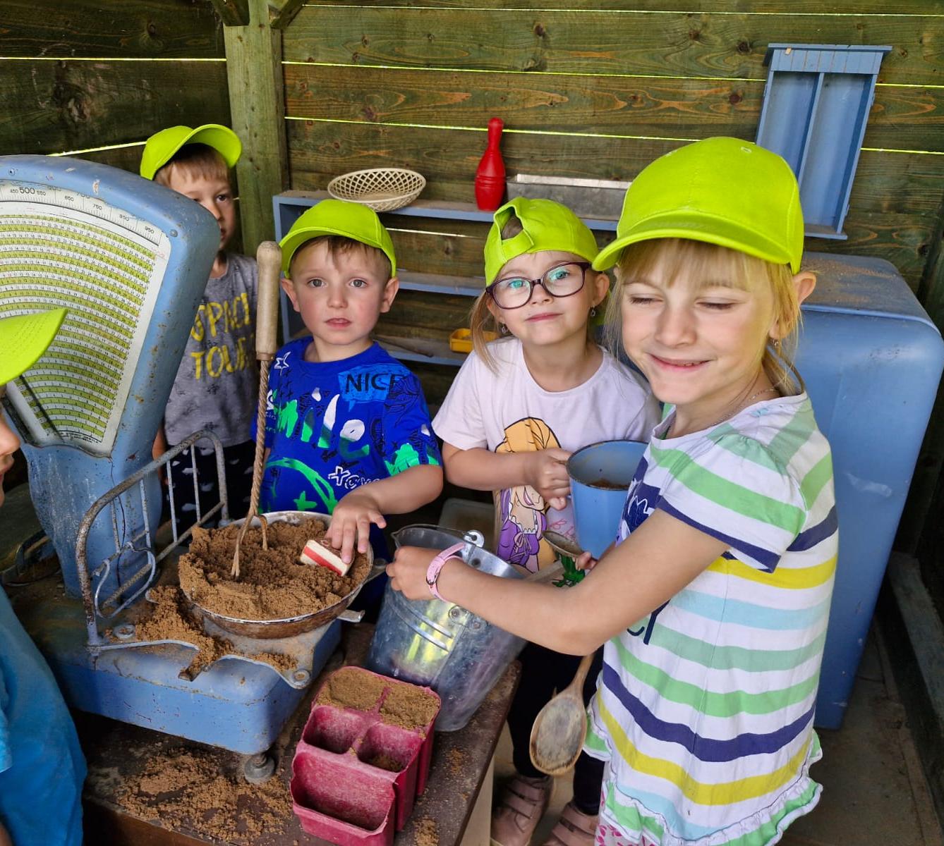 VÝLET NA BABIČČIN STATEK - 90