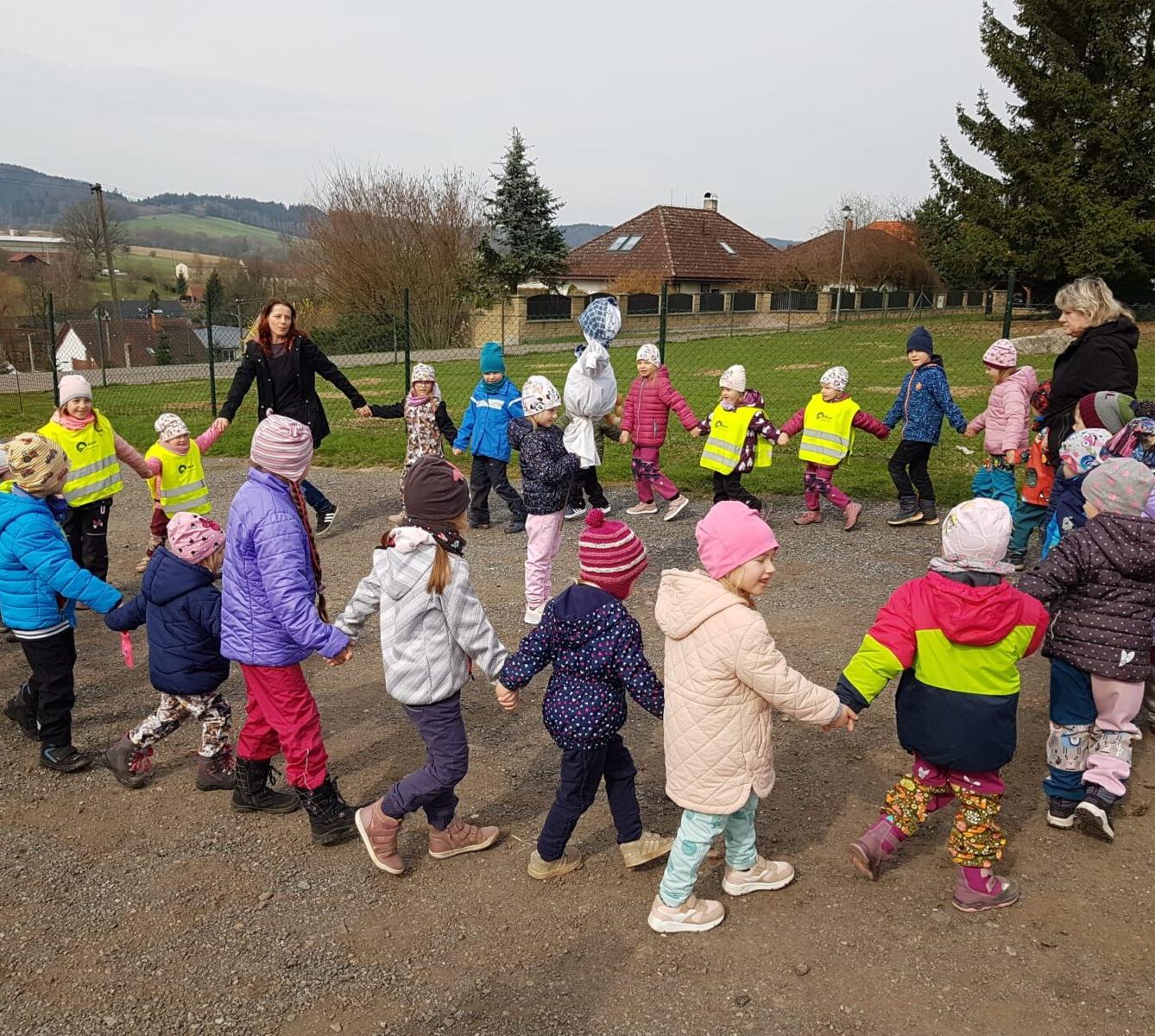 VYNÁŠENÍ MORANY - 28