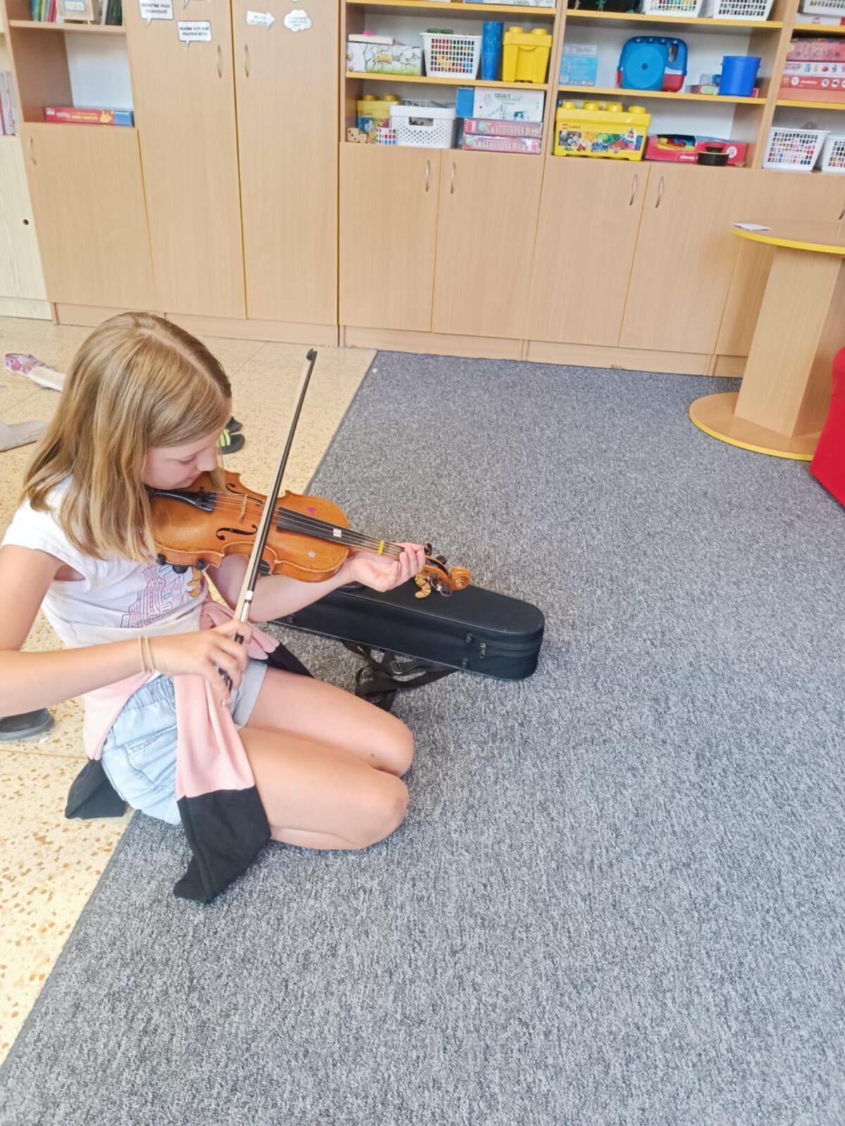 TÝDEN PLNÝ ZÁBAVY II - pátek - 36