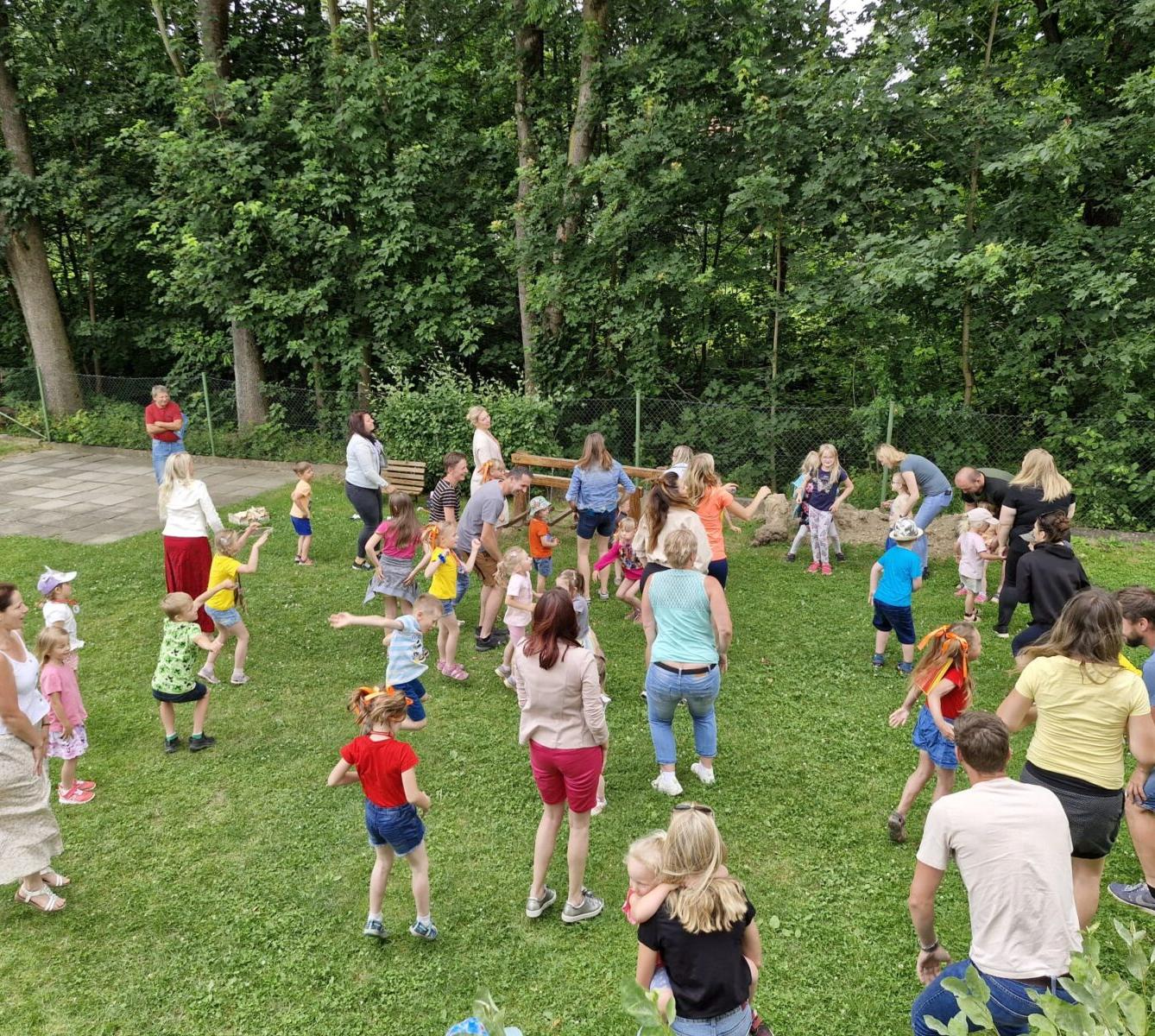 ZAHRADNÍ SLAVNOST - 22