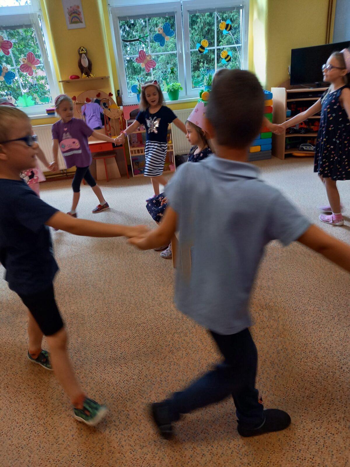 SLAVÍME: ADÉLKA MĚLA NAROZENINY - 7