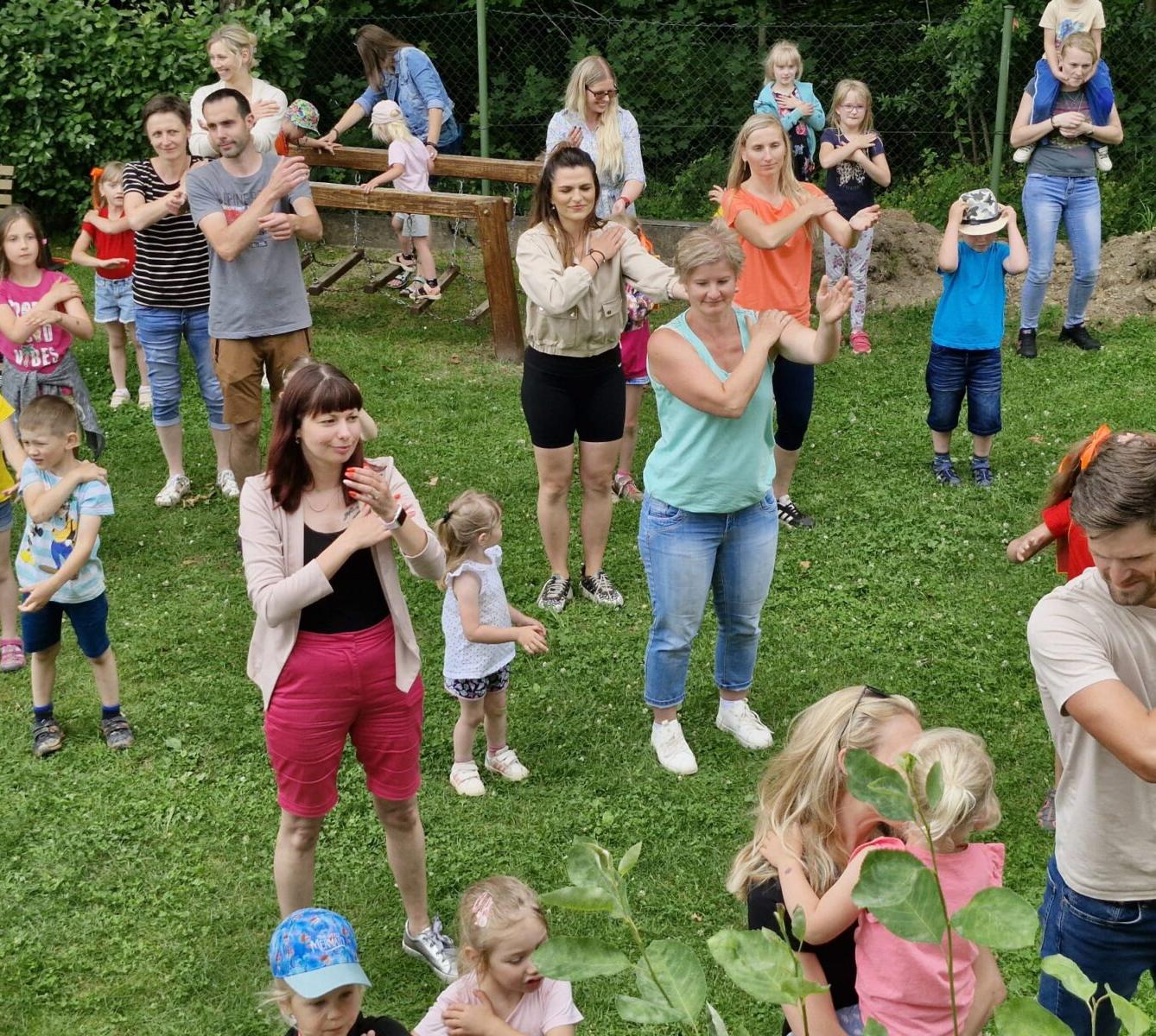 ZAHRADNÍ SLAVNOST - 24