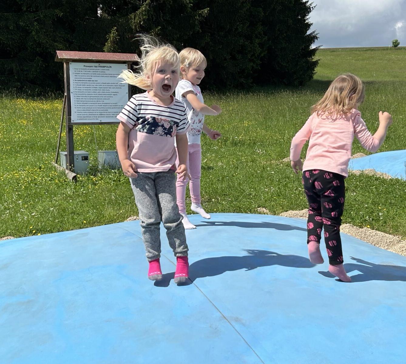 VÝLET NA BABIČČIN STATEK - 106