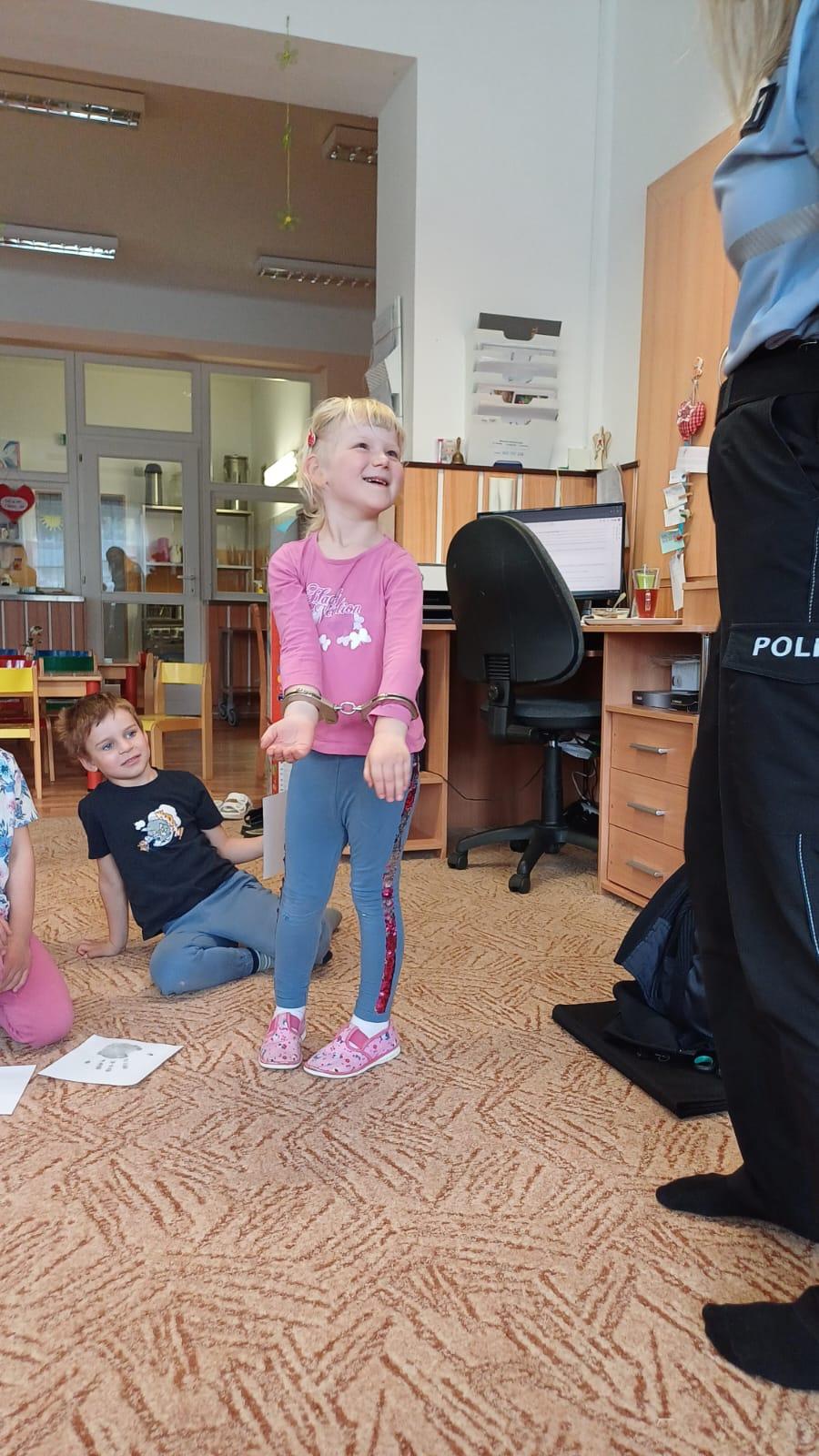 návštěva policie - 13