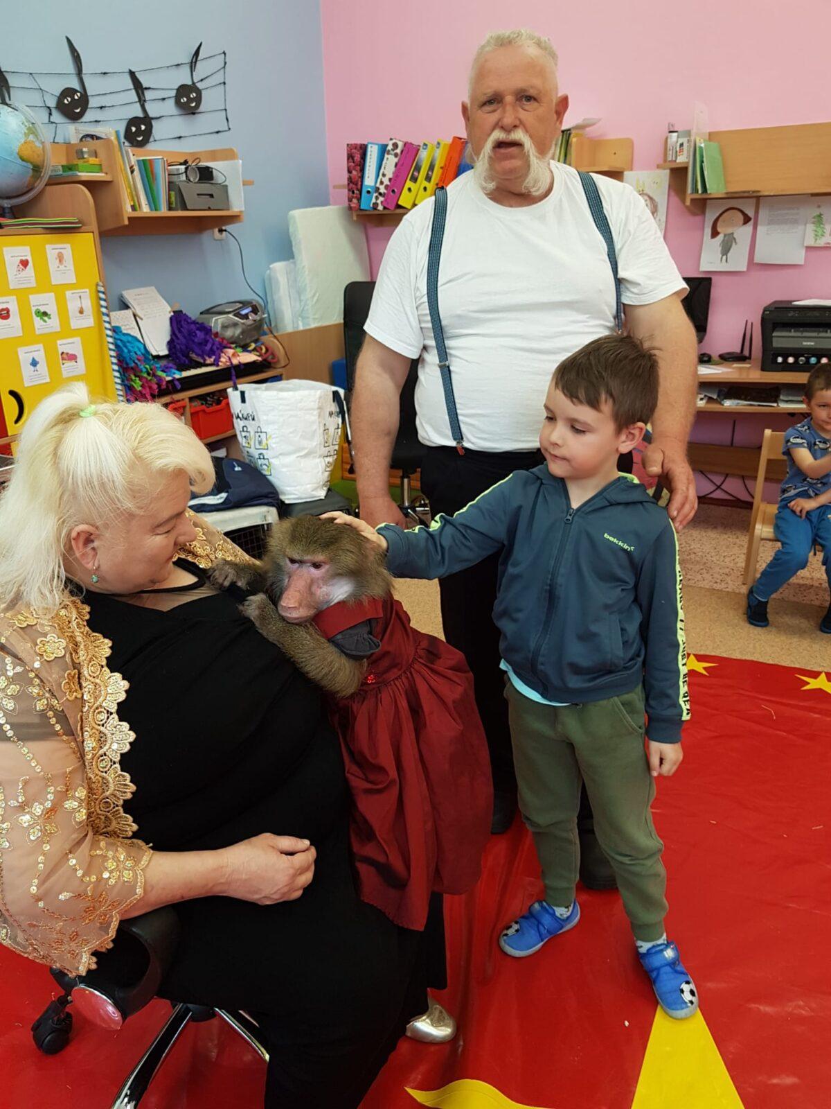 ,,PŘIJEL K NÁM CIRKUS" - 24