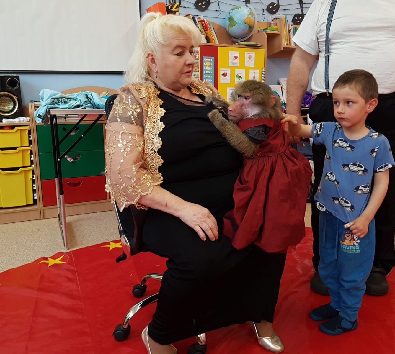 ,,PŘIJEL K NÁM CIRKUS" - 33