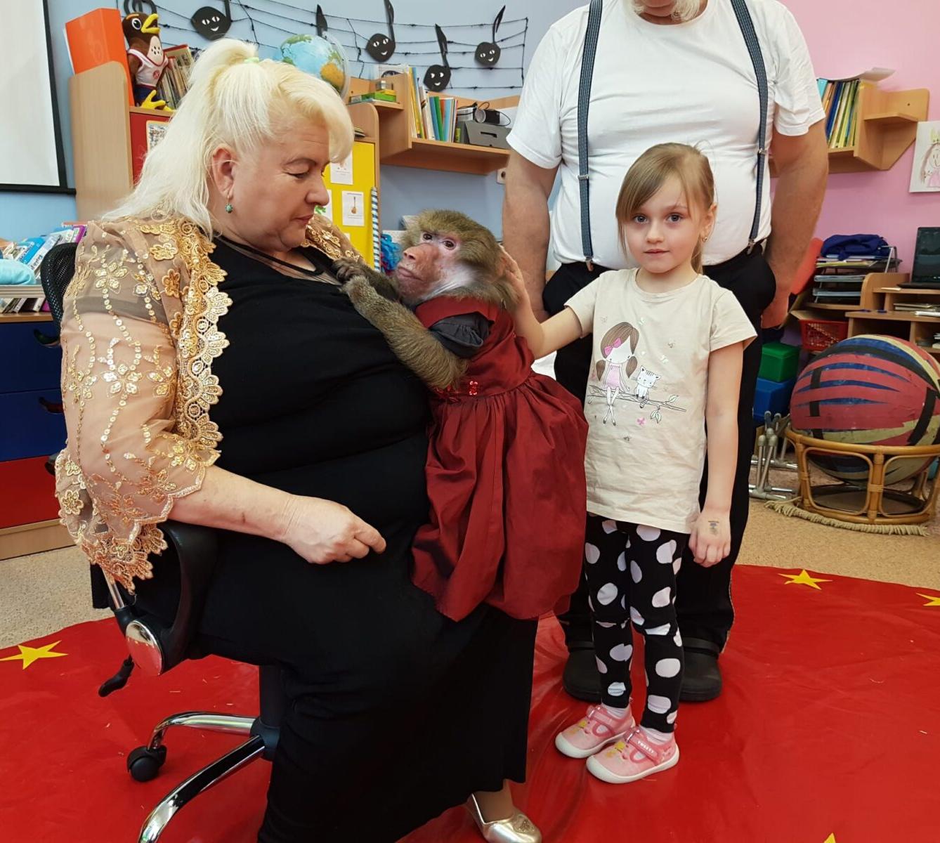 ,,PŘIJEL K NÁM CIRKUS" - 34