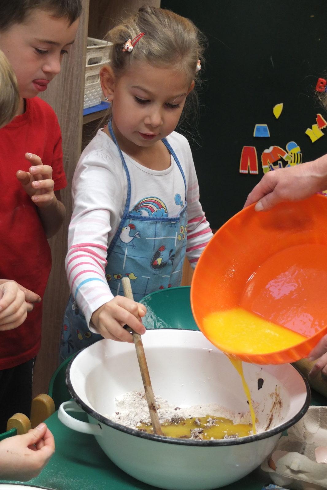 Pečení perníčků 27.11.2018 - 12