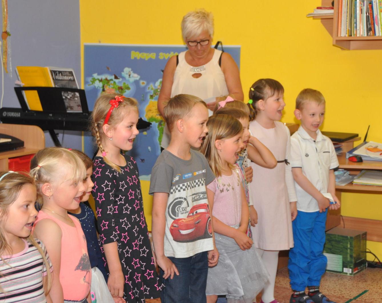 Besídka "Den maminek" - 4