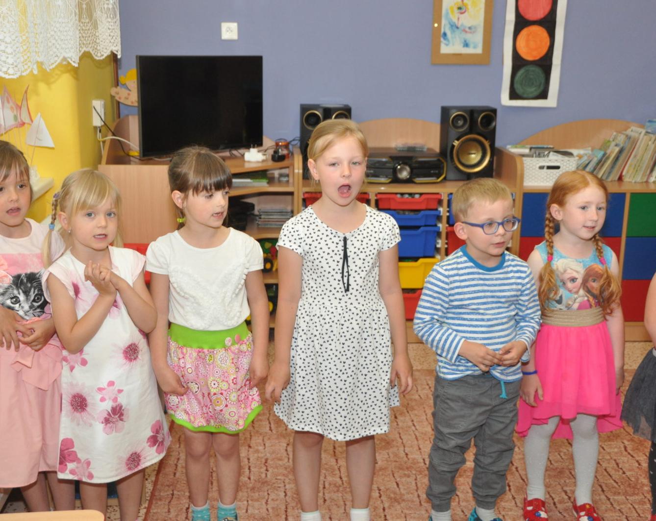 Besídka "Den maminek" - 30