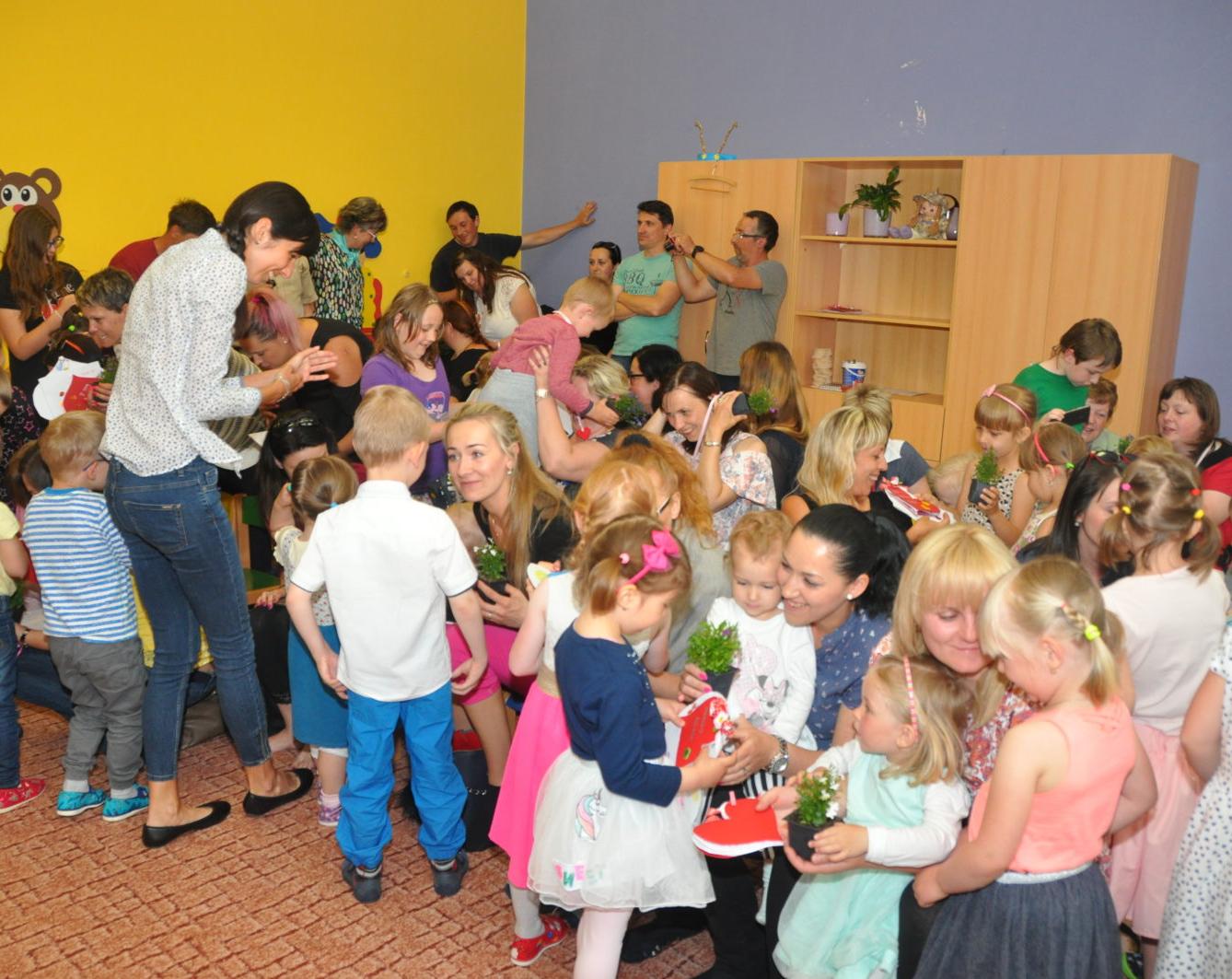 Besídka "Den maminek" - 50