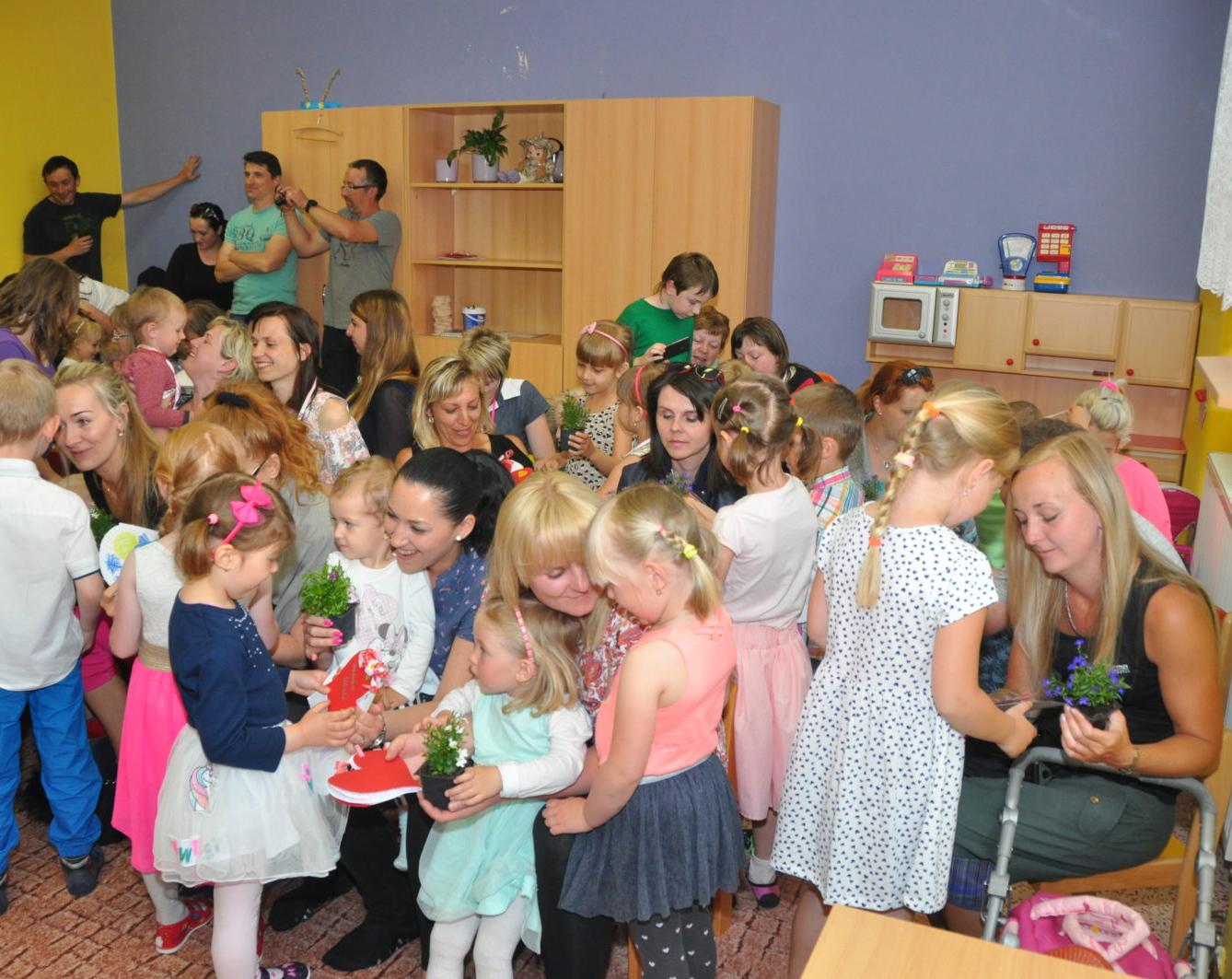 Besídka "Den maminek" - 51
