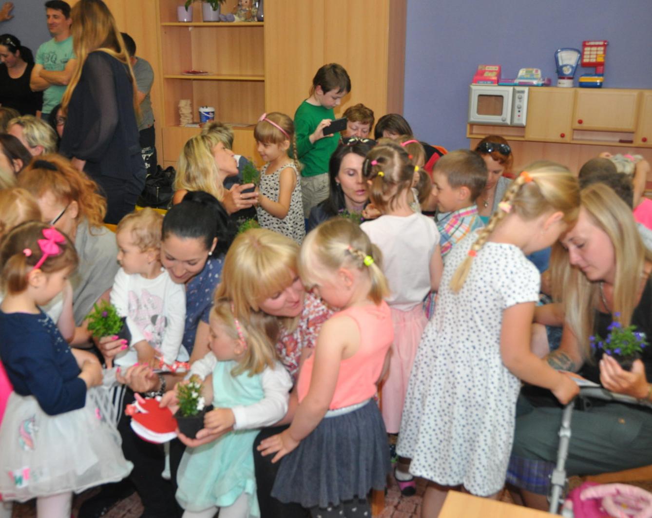 Besídka "Den maminek" - 52