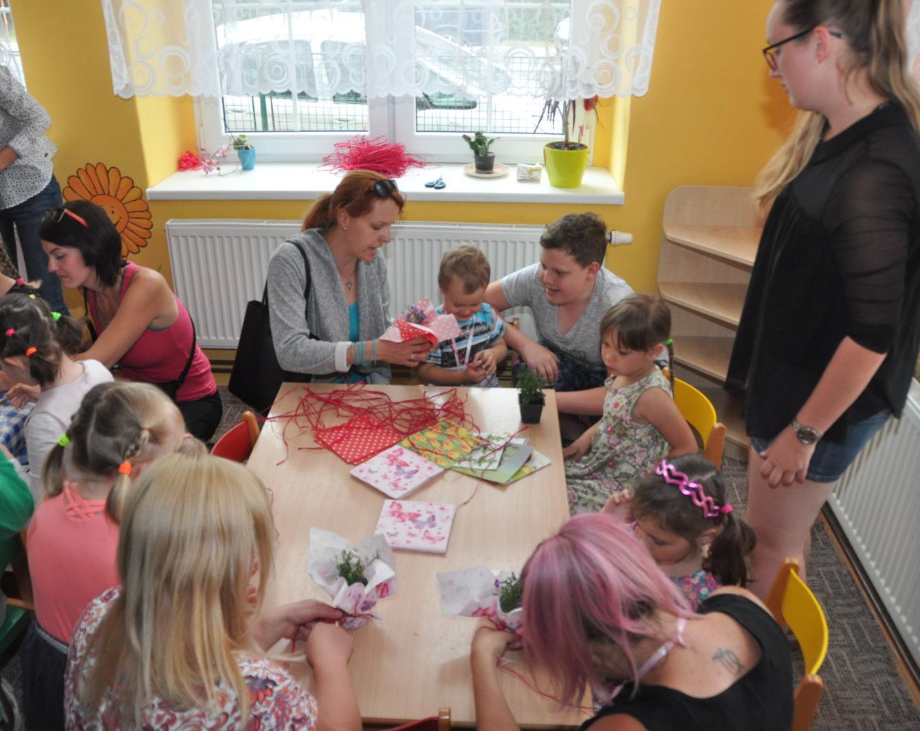 Besídka "Den maminek" - 63