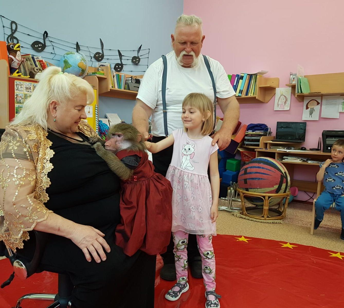 ,,PŘIJEL K NÁM CIRKUS" - 39