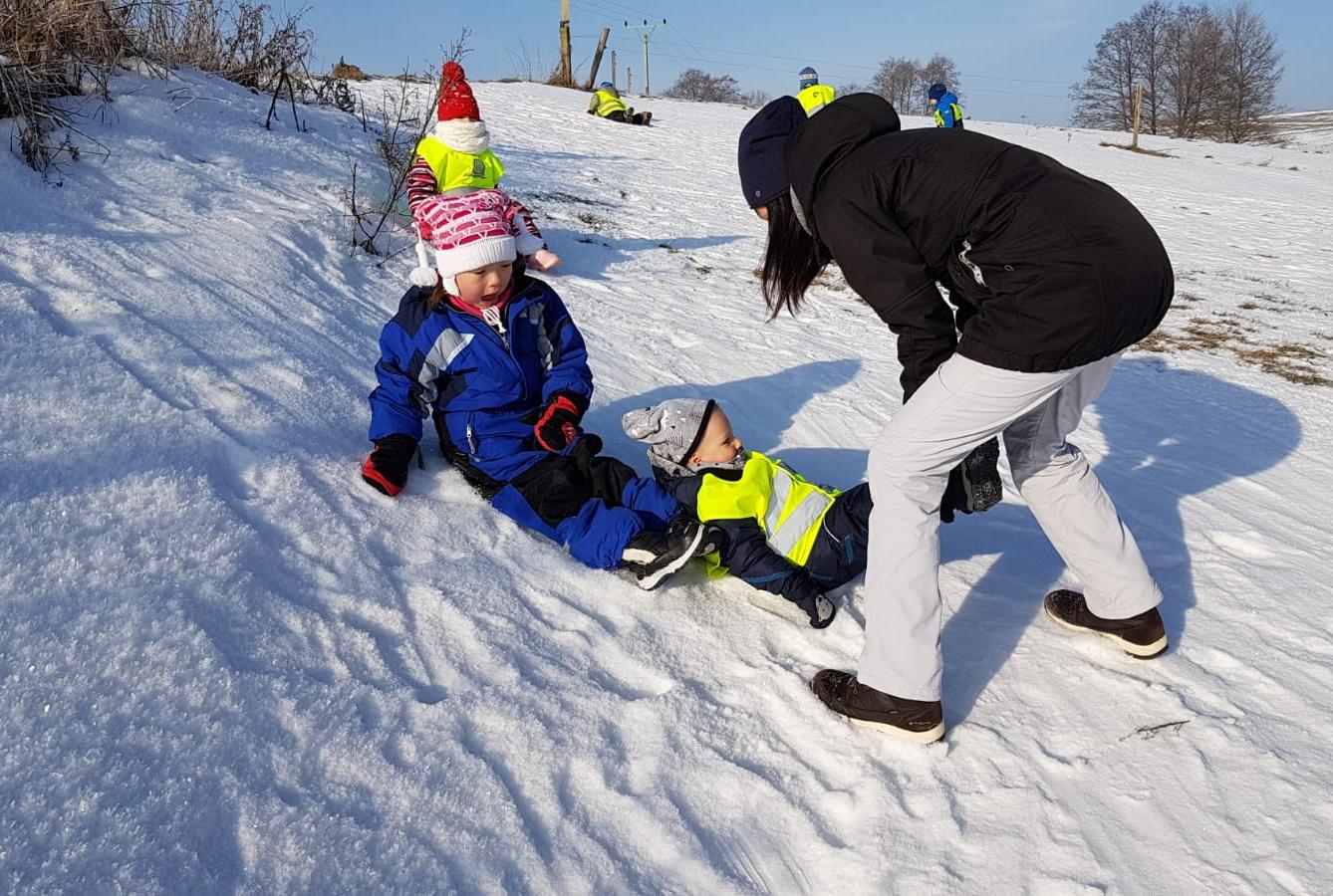 Sníh nás baví!!!!! - 2