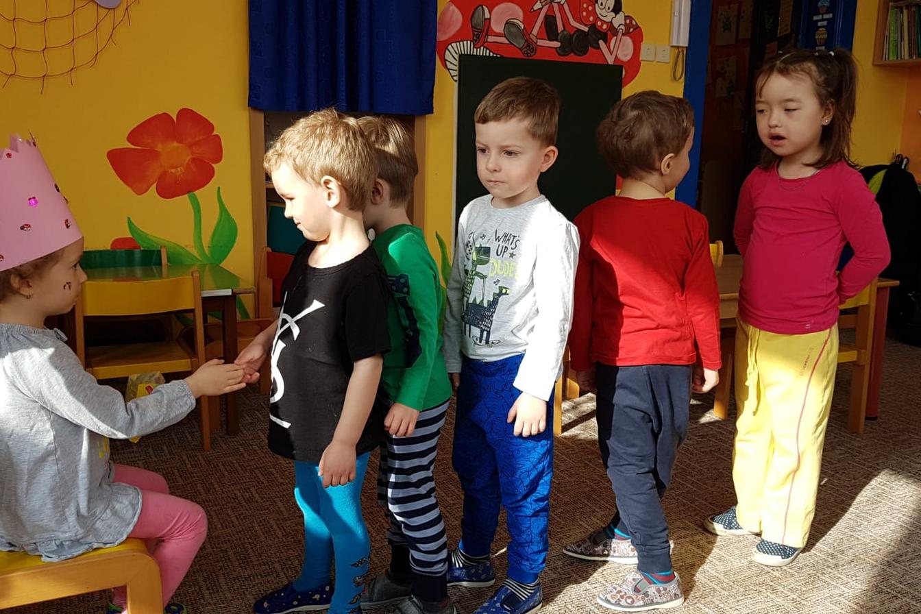 Broučci: Laurinka měla narozeniny