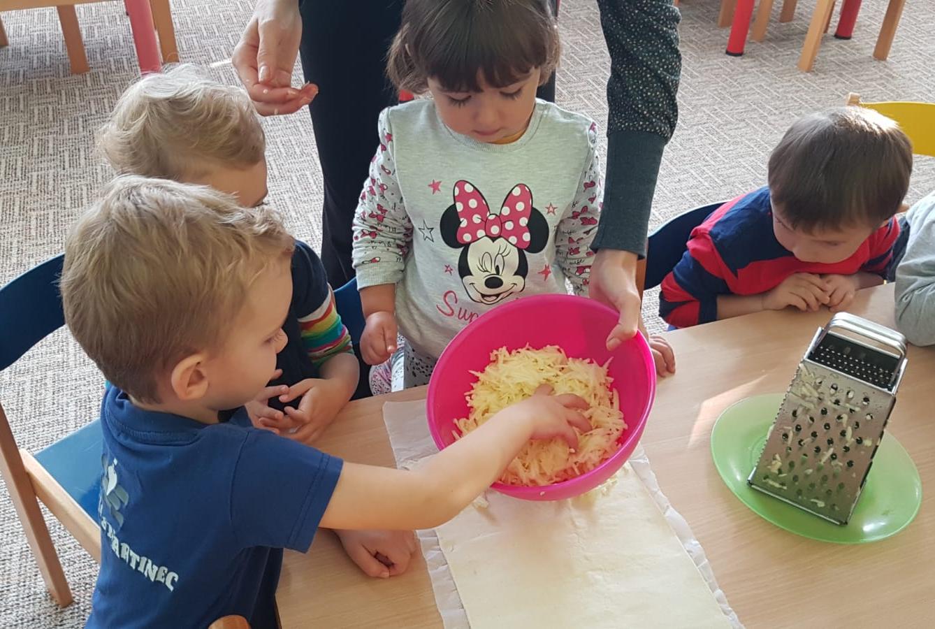 Broučci: "štrůdlíčkování" - 38