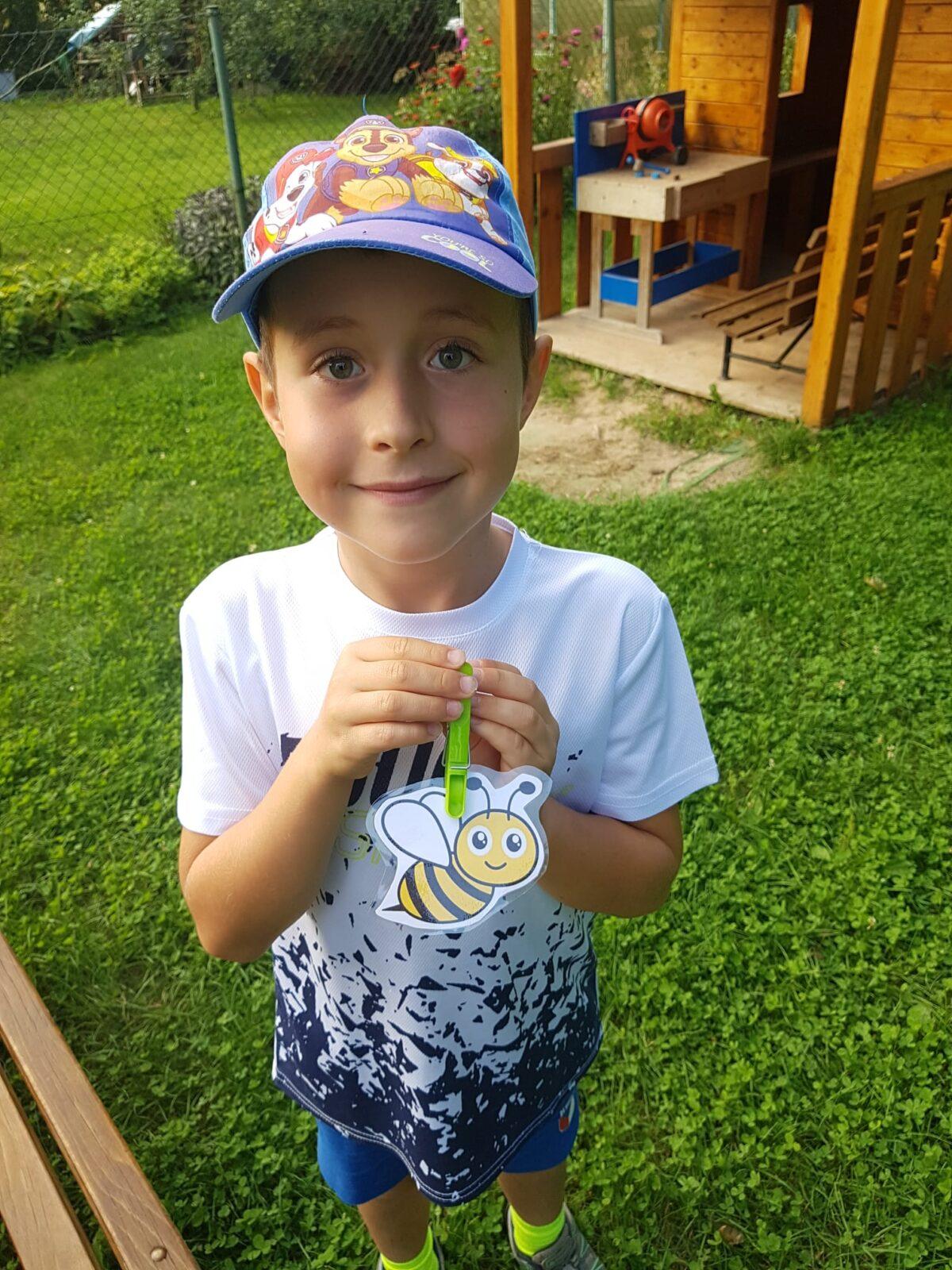 TÝDENNÍ PROJEKT 2 : ,,OD KYTIČKY K MEDU“ - 10