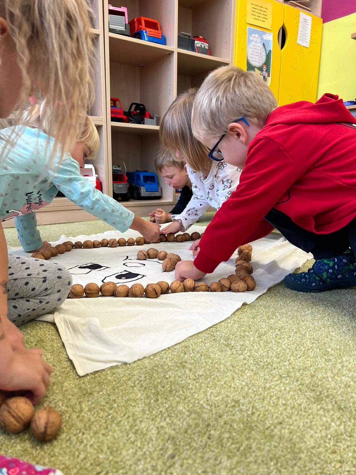 broučci: „tvoříme z přírodnin“ - 8