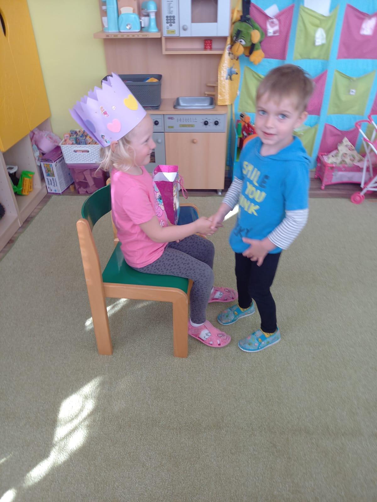 Slavíme: Esterka měla narozeniny - 1