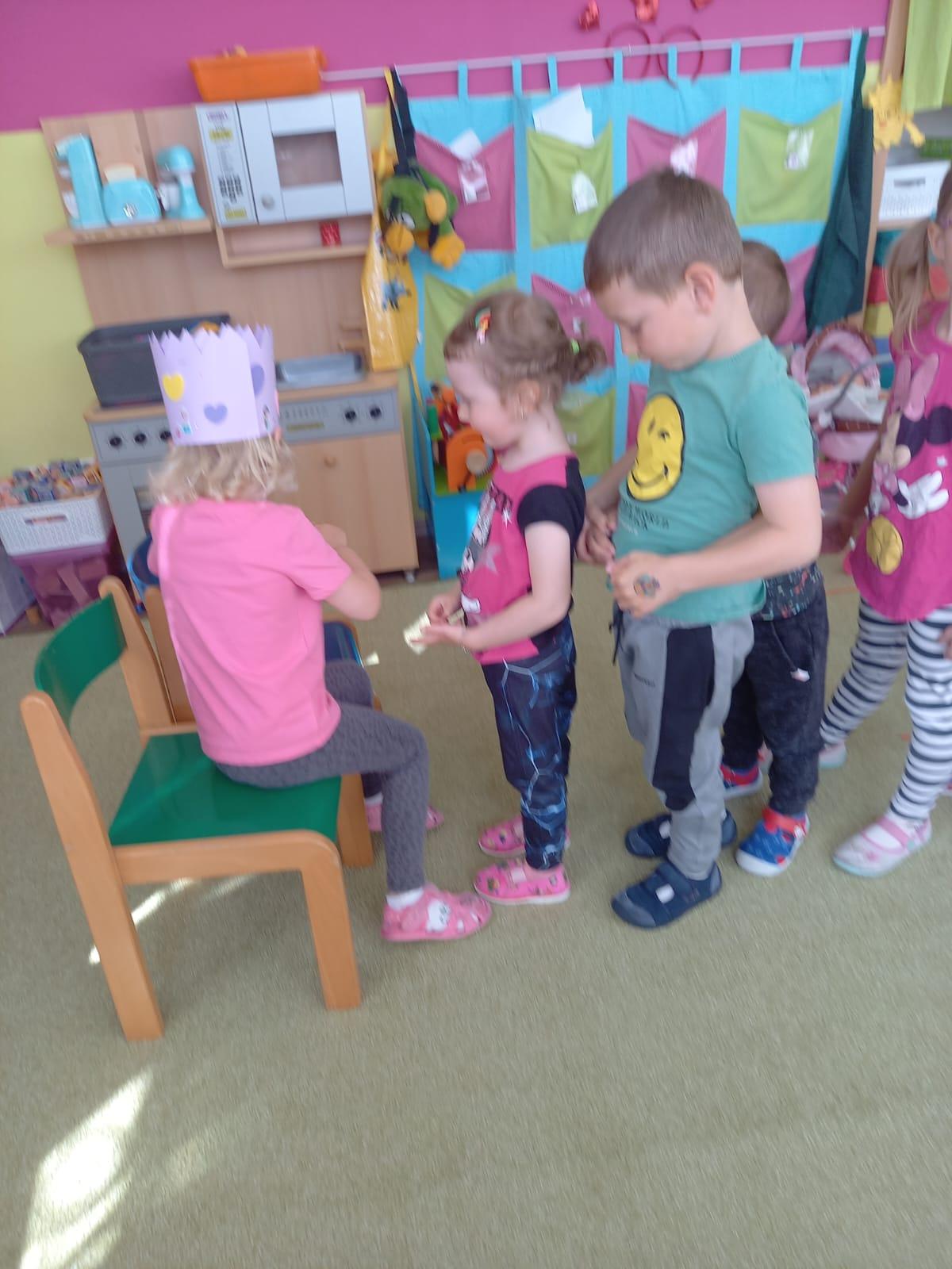 Slavíme: Esterka měla narozeniny - 2