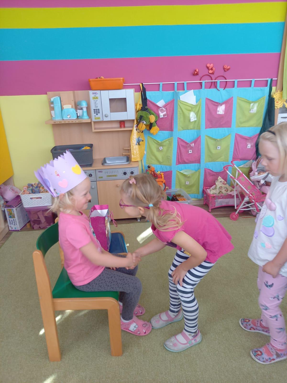 Slavíme: Esterka měla narozeniny - 8