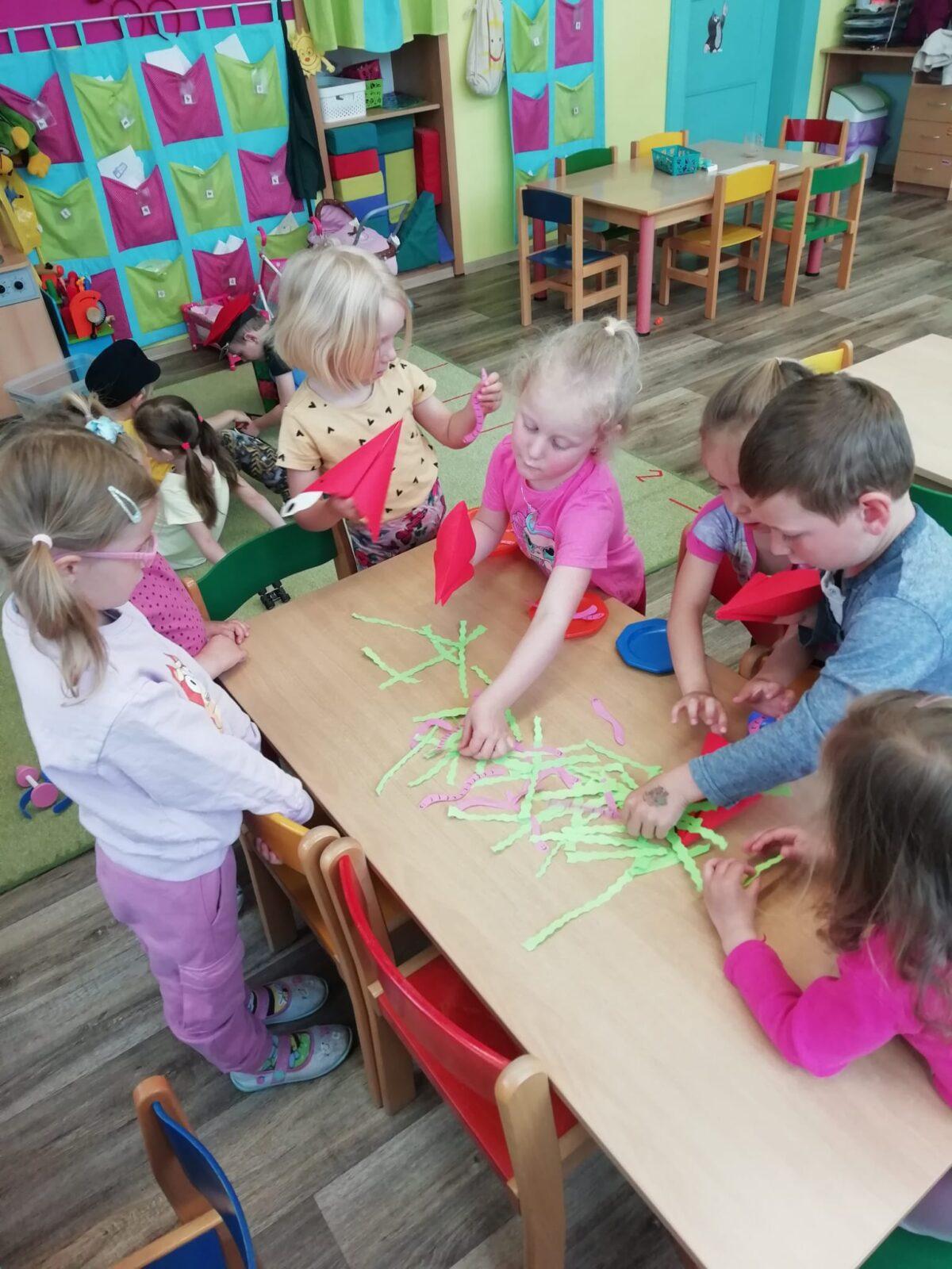 broučci: sportujeme... - 2