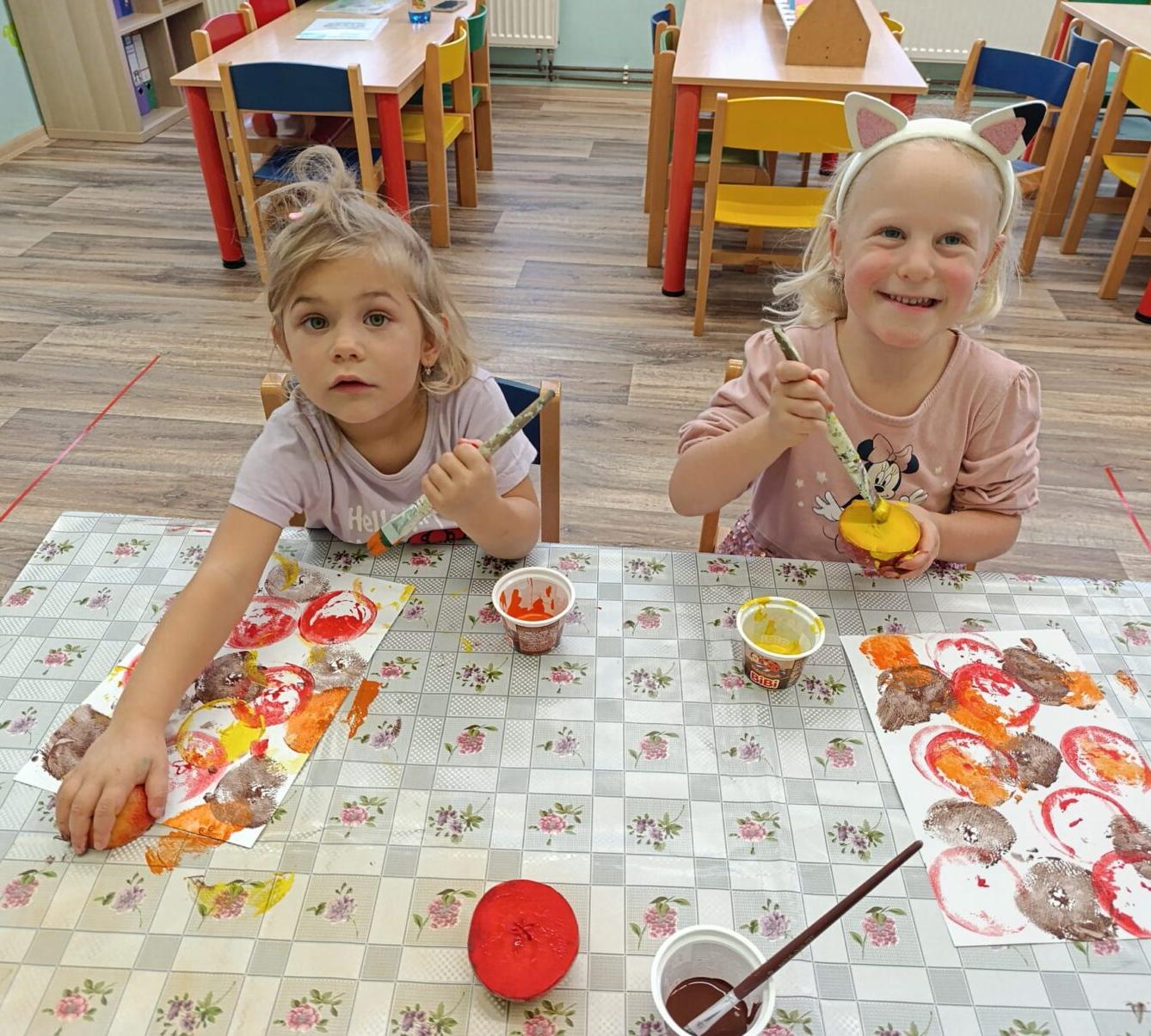 BROUČCI - VŮNĚ JABLÍČKA - 12