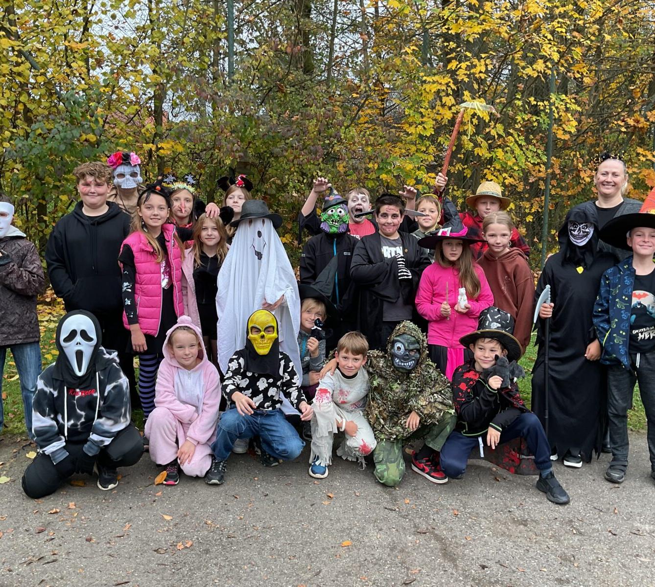 HALLOWEENSKÝ DEN - 13