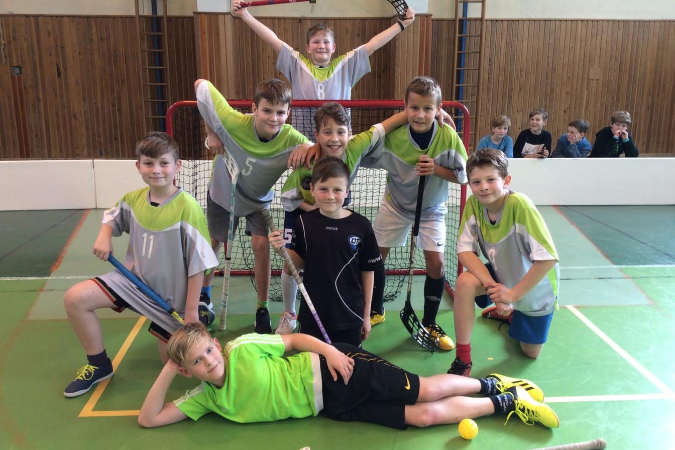 Vítězství a postup nejmladších florbalistů