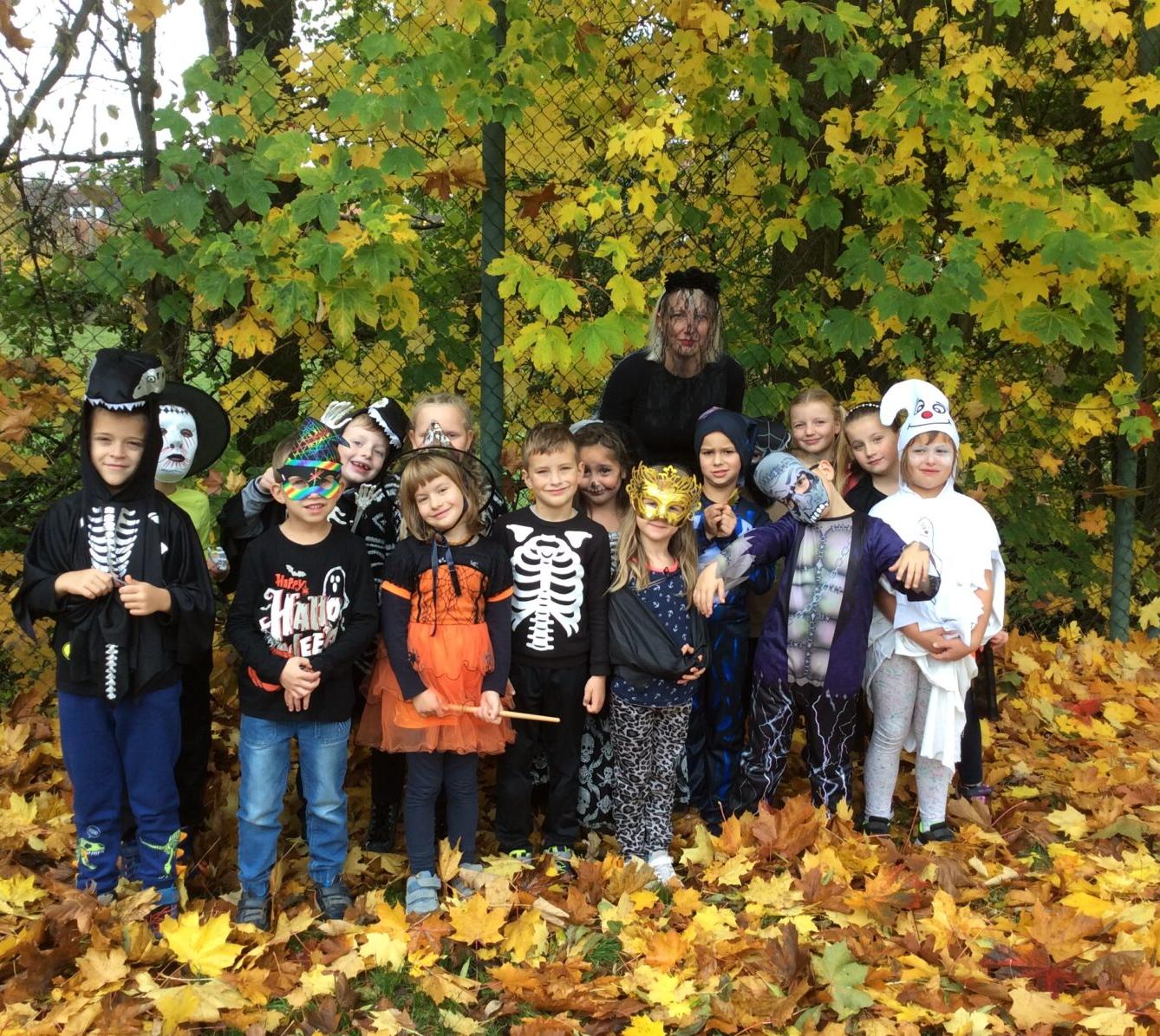 HALLOWEENSKÝ DEN - 13