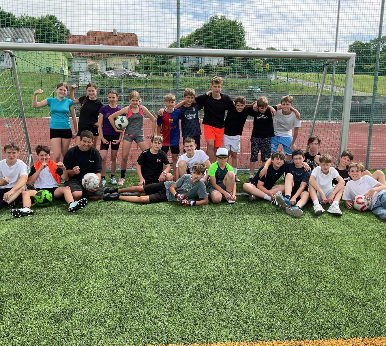 DEN ŽÁKOVSKÉ RADY - 17