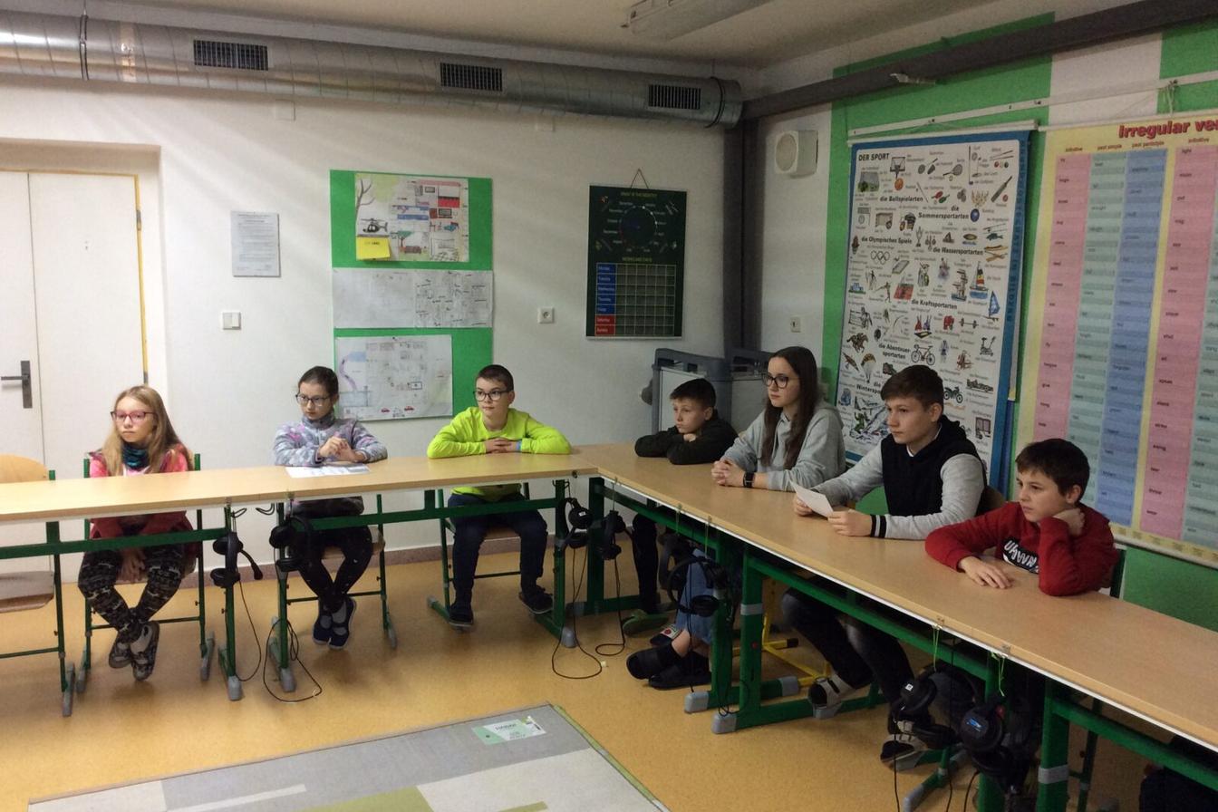 Setkání členů Žákovského parlamentu s paní ředitelkou