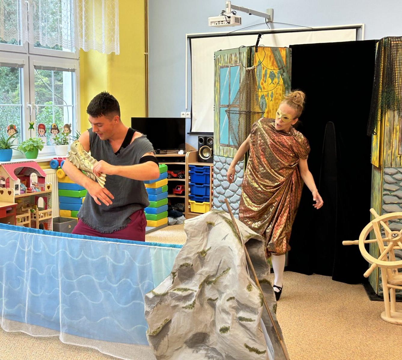 DIVADLO: ,,O ZLATÉ RYBCE" - 10