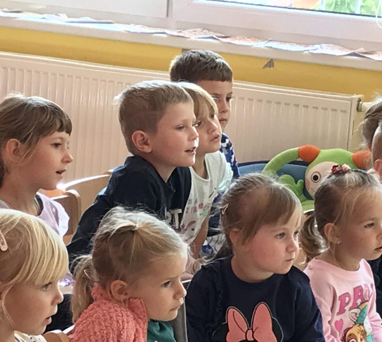 DIVADÉLKO U DVOU SLUNCÍ: ,,O NANYNCE" - 15