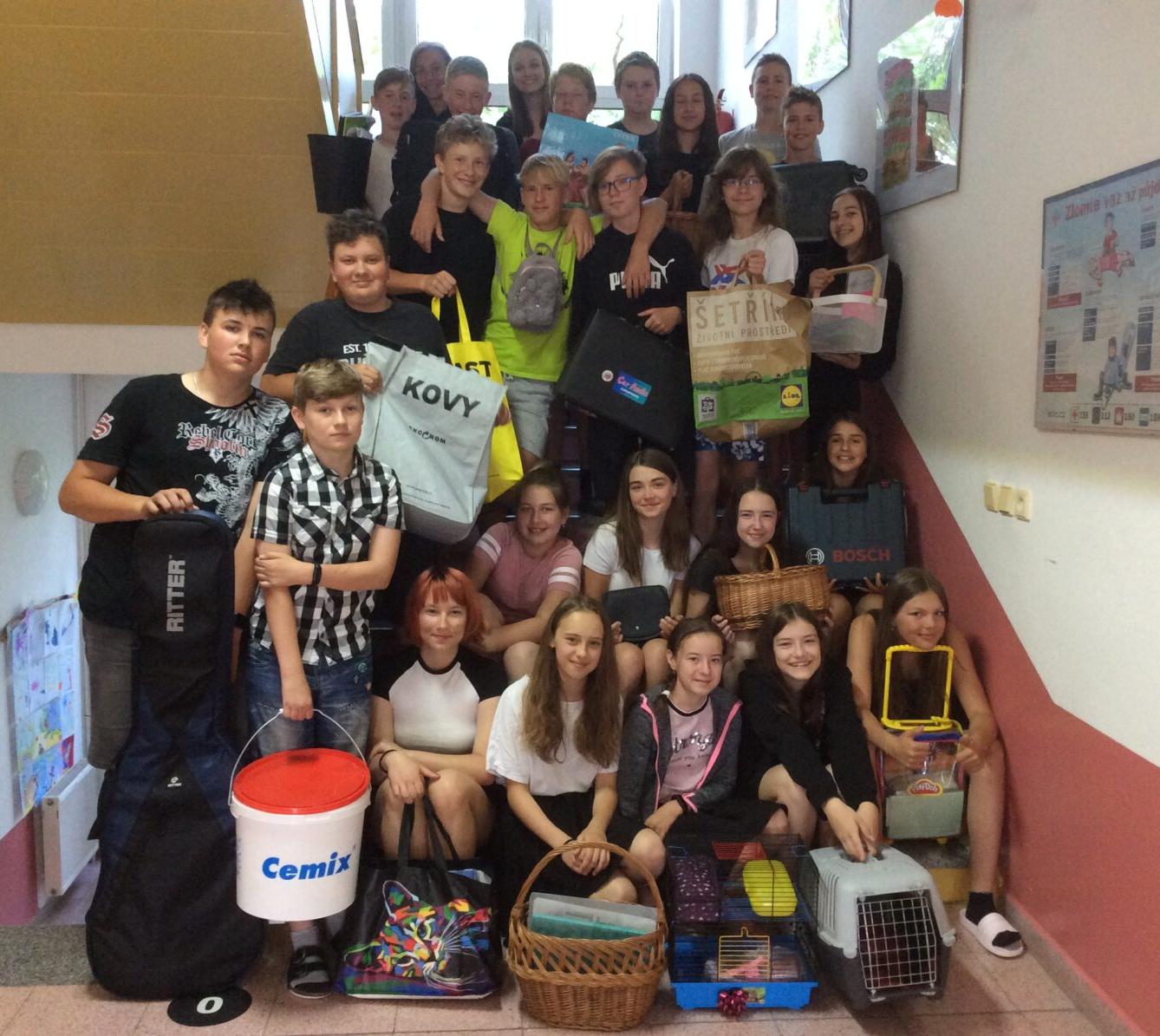 Den bez aktovek! - 10