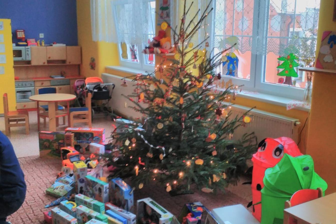 VÁNOČNÍ NADÍLKA V MŠ