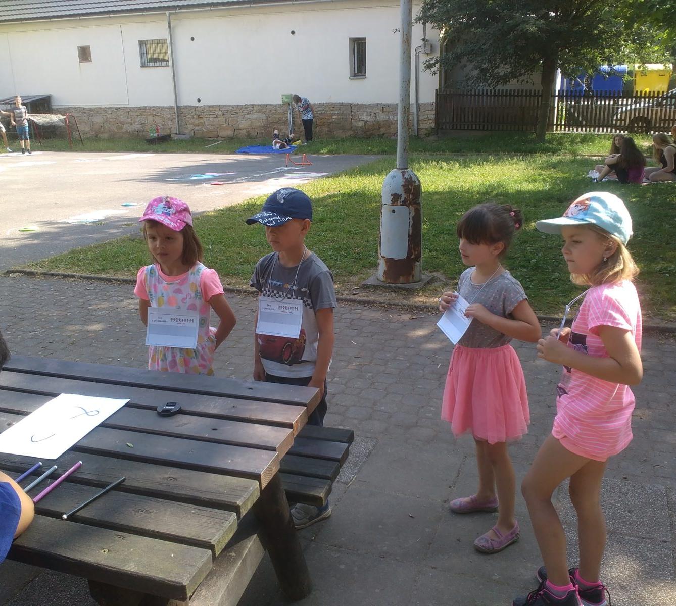 Návštěva předškoláků u deváťáků ve škole - 2