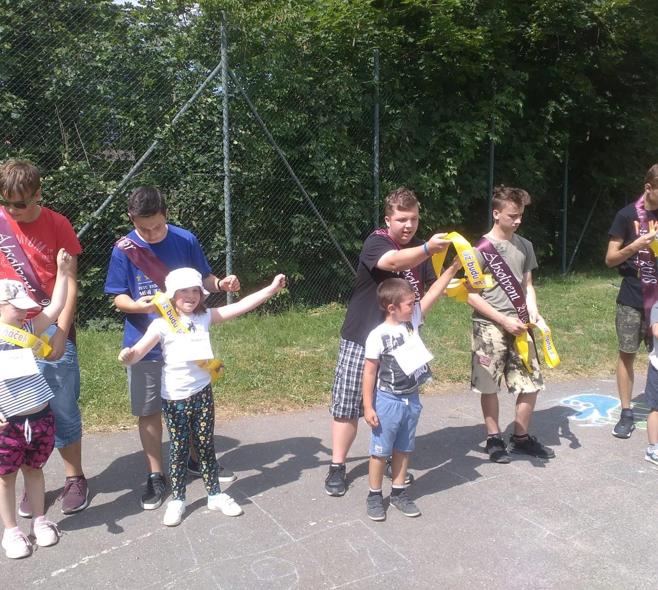 Návštěva předškoláků u deváťáků ve škole - 56