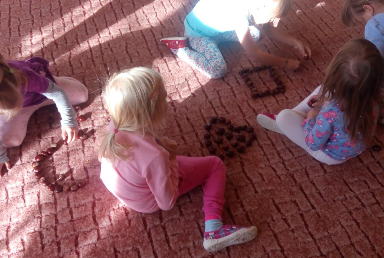 podzim u Klokánků I.- malujeme, tvoříme, hrajeme si - 7