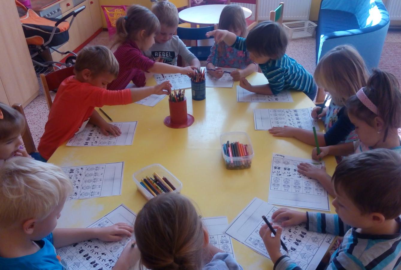 podzim u Klokánků I.- malujeme, tvoříme, hrajeme si - 14