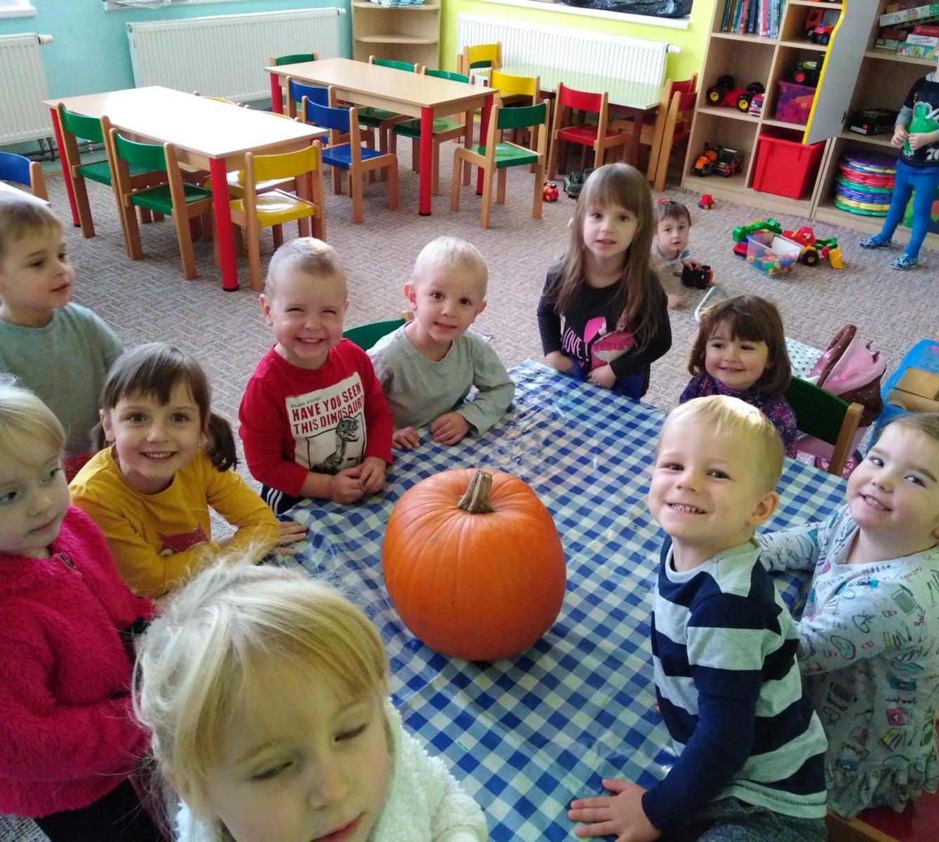 Broučci: "Dýňohrátky" - 3