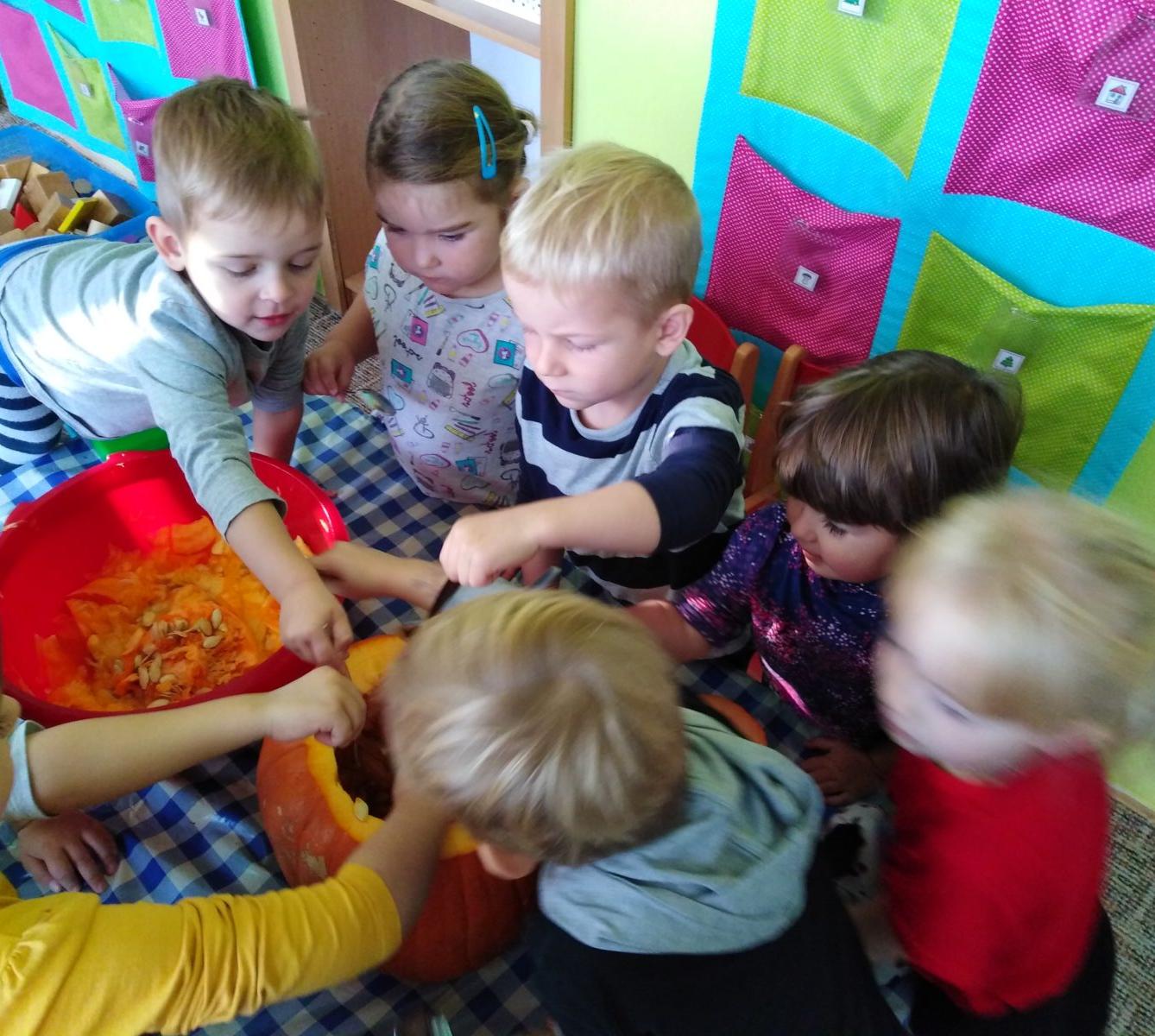 Broučci: "Dýňohrátky" - 8